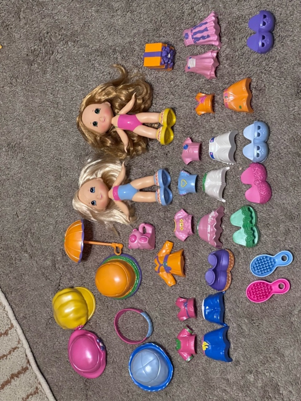 Snap N’ Style Fisher price Dolls with Accessories